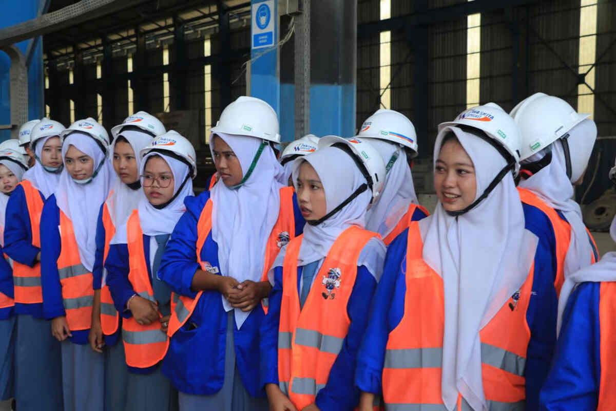 Waskita Beton Precast Dorong Perempuan Berkarya di Konstruksi melalui Girls on Site
