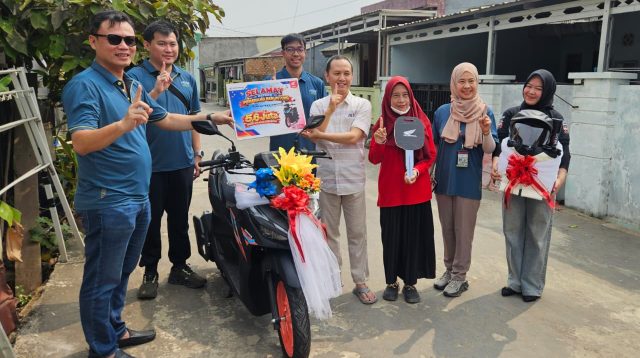 Kejutan HUT ke-56 Astra Motor, Konsumen Sumsel Bawa Pulang Vario 125 Street