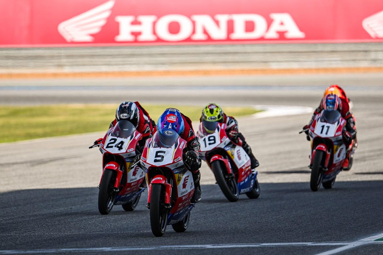 Tampil Gemilang di Thailand, Pembalap Binaan Astra Honda Raih Double Podium